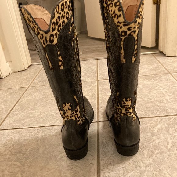 Women's black with leopard trim cowboy boots size 7 - Picture 4 of 10